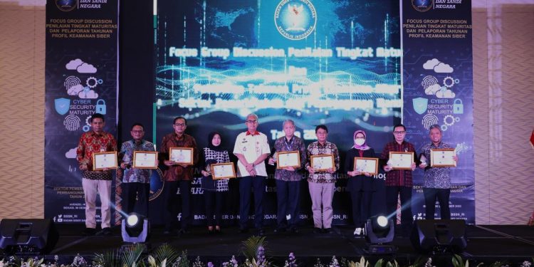 Kemensetneg Raih Penghargaan Tingkat Maturitas Keamanan Siber dari BSSN