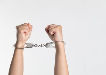 Rekulturalisasi Litigious Minded Dengan Penghentian Penuntutan Berdasarkan Keadilan Restoratif Di Indonesia