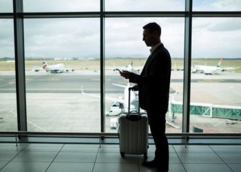 Ilustrasi Penumpang Pesawat Bercanda Bom